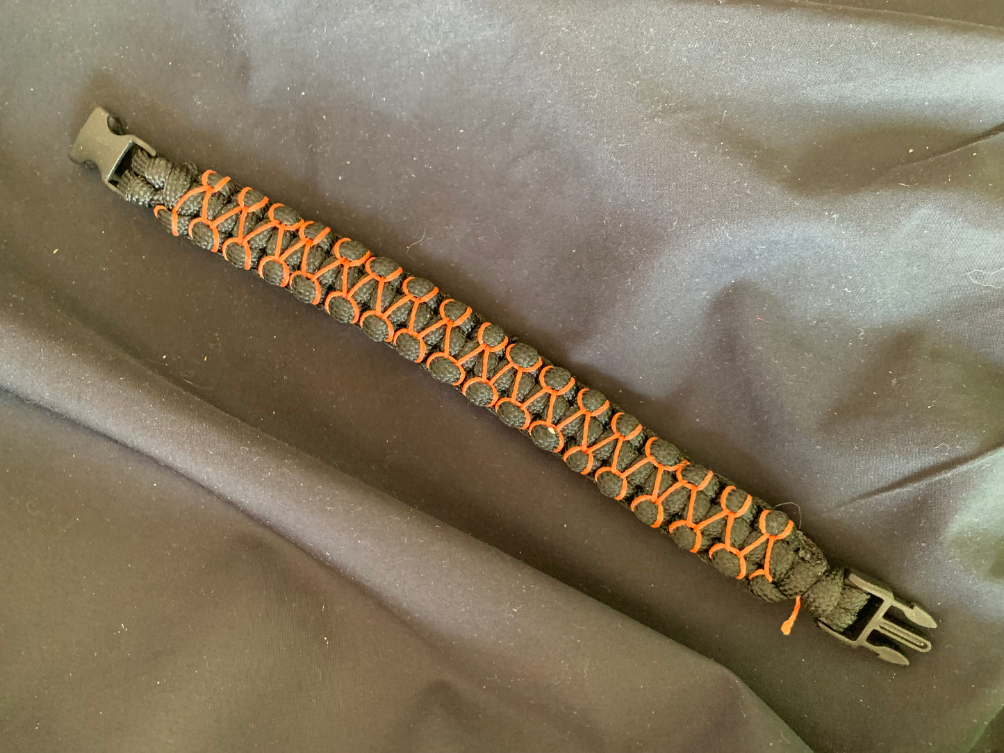 Paracord Bracelet Black Orange Stighdes Cobra Weave Black Plastic Buckle 7,5"