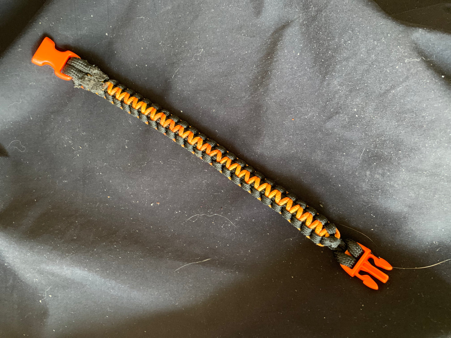 Paracord Bracelets Black/Orange Cobra Weave Plastic Bukle 7"
