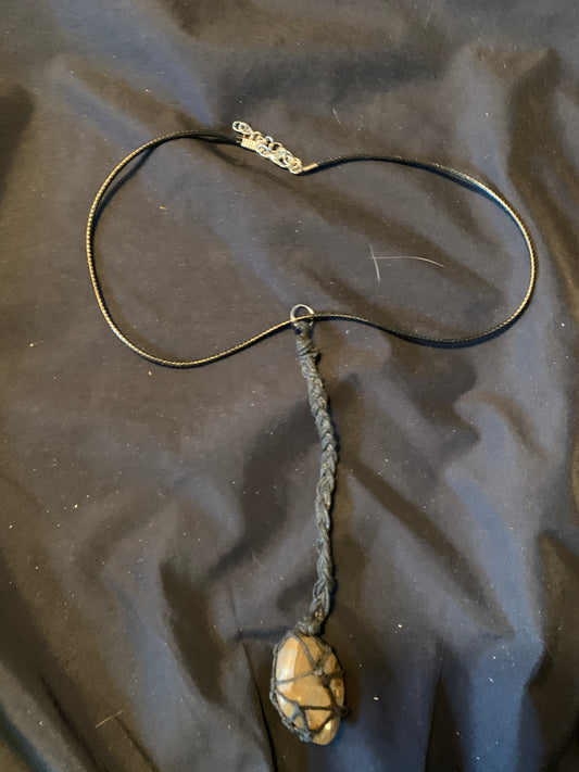 Neckles Black Leather Band Tiger Eya Semi Precuis Stone 18"