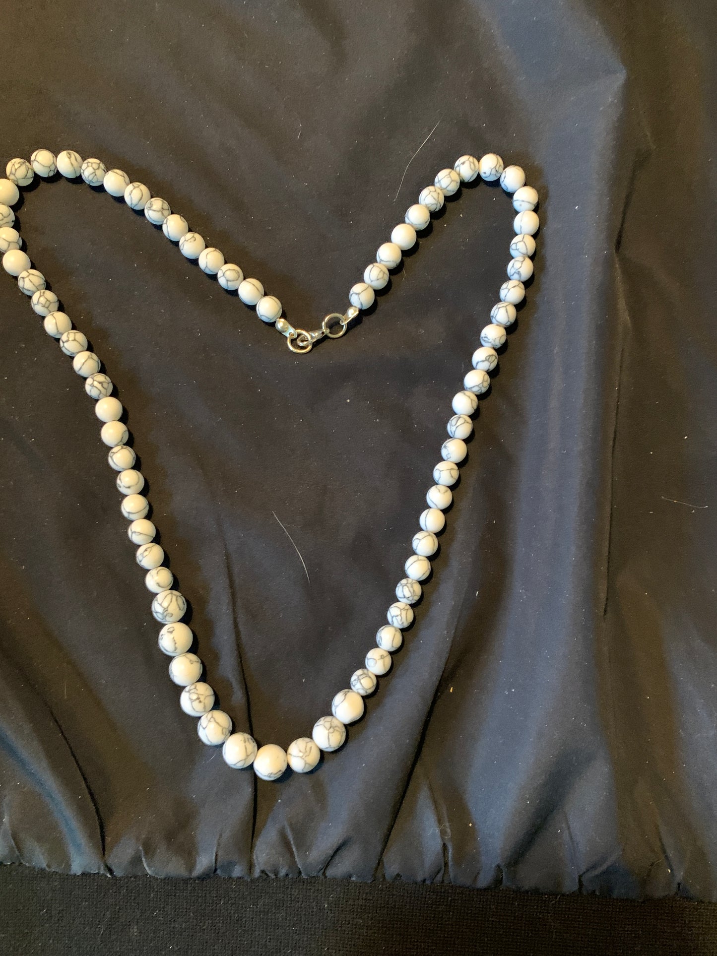 Neckles Giobertite White Beads Semi Precisios Stone 24"