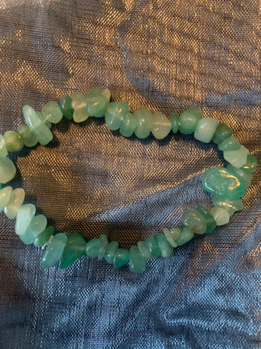 Bracelet Green Chalcedony Semi Precious Stones Streches 5,5" and  6,5"