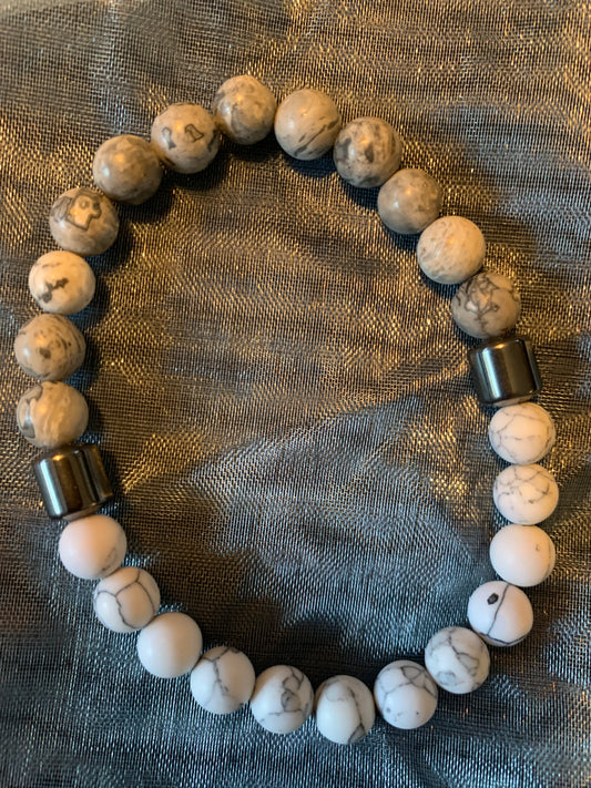 Bracelet Grey/White Magnesite Semi Precious Stones Streches 7"