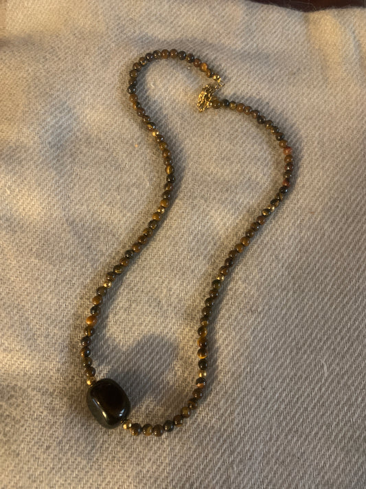 Neckles Tiger Eye 2mm Beads and 12x12mm Semi Precious Stone 18"