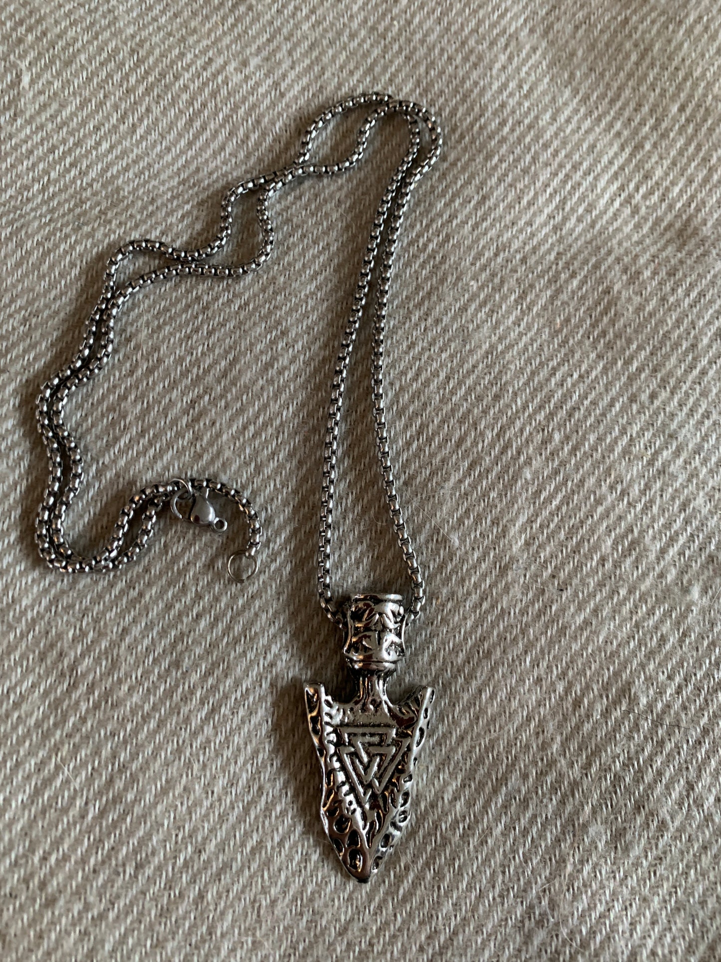 Necklace Spearhead Silver Chain 22"