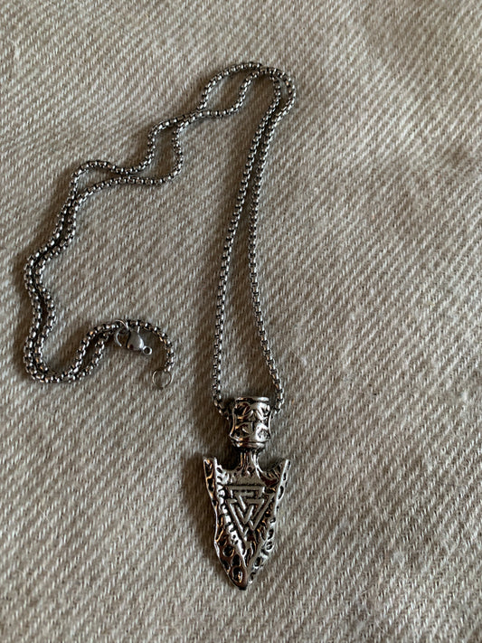 Necklace Spearhead Silver Chain 22"