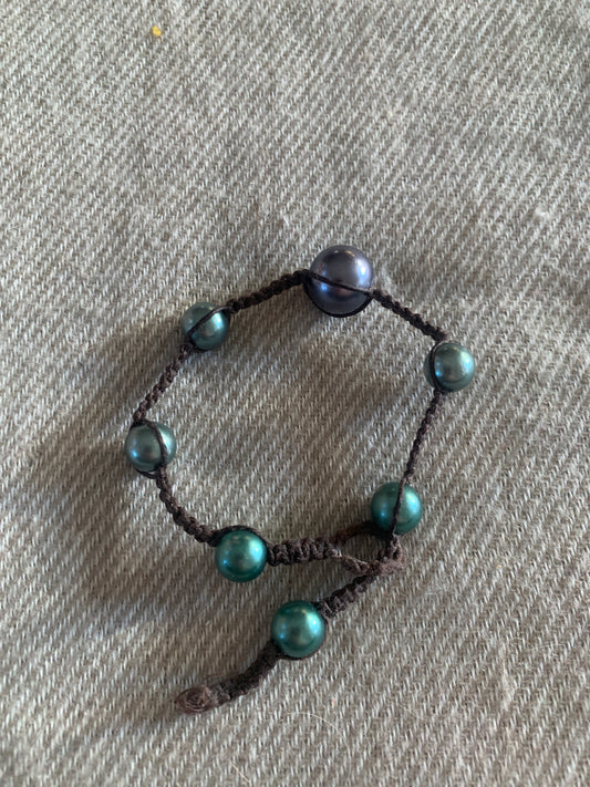 Paracord Bracelet Beads Green and Brown string 8"